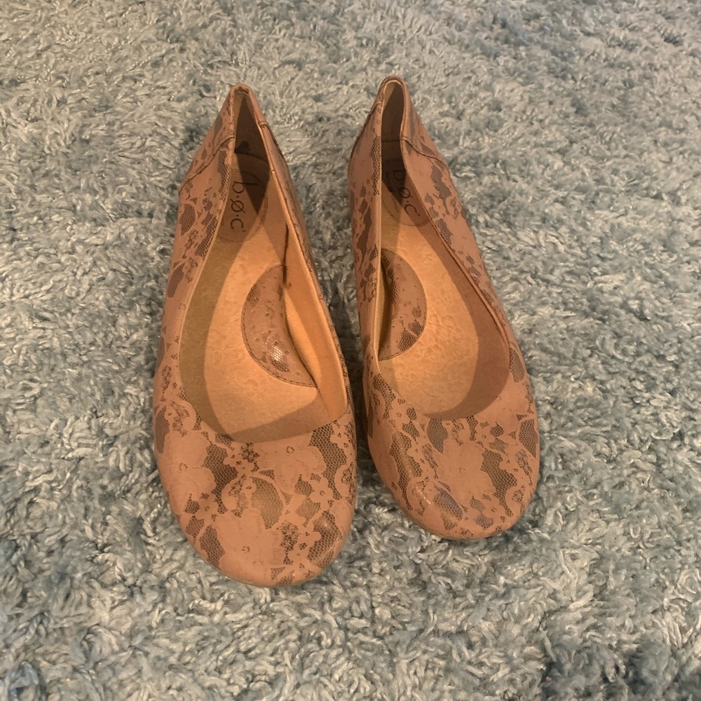 Women’s dress flats